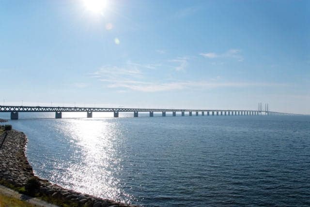 It's time to repaint the Öresund Bridge and it will take 13 years