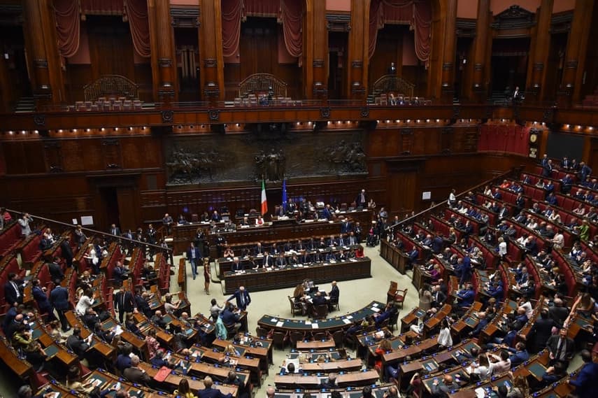 Italy's new government faces first confidence vote amid protests