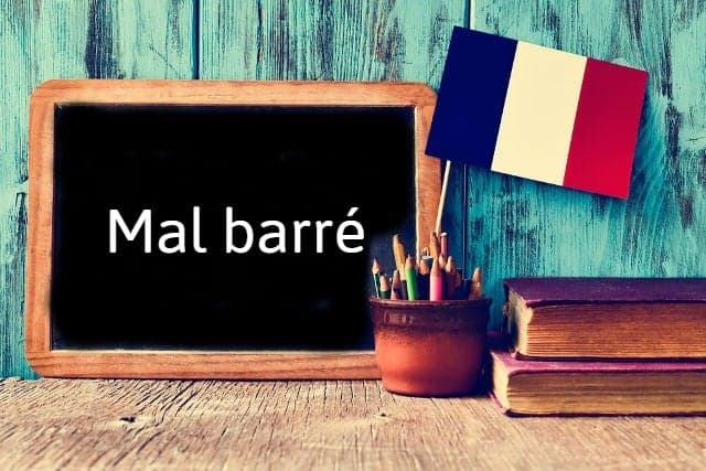 Translate BARRE from French into English