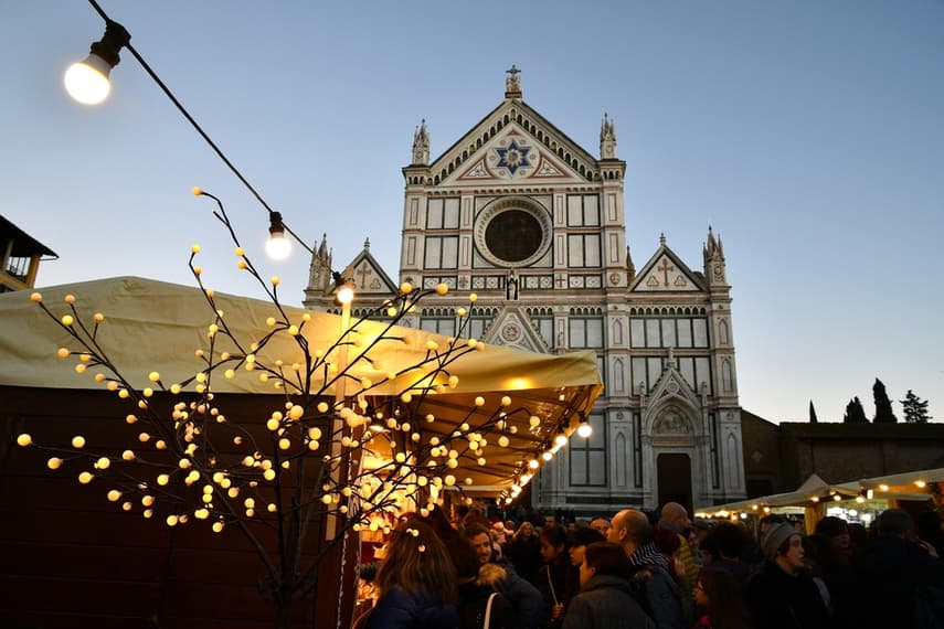 The words and phrases you'll need to survive a Christmas in Italy