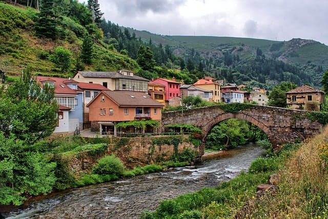 Ten things to know about buying property in northern Spain