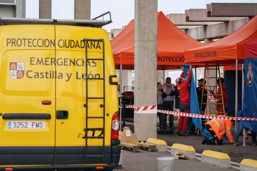 Madrid turns conference centre into 'Europe's biggest' field hospital