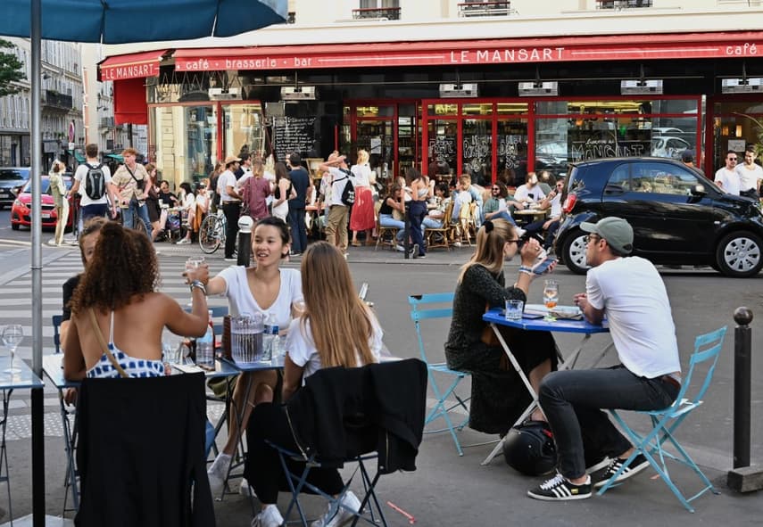 Paris to keep its expanded outdoor café terraces until summer 2021