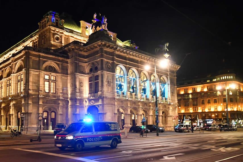 UPDATE: Vienna attack carried out by Isis supporter who 'fooled' Austrian authorities