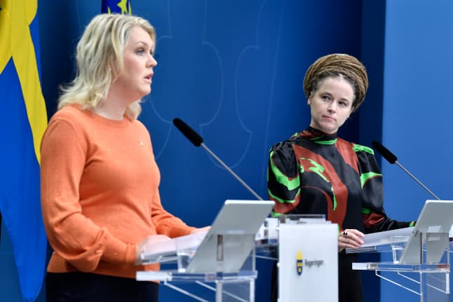 Swedish government to propose temporary pandemic law