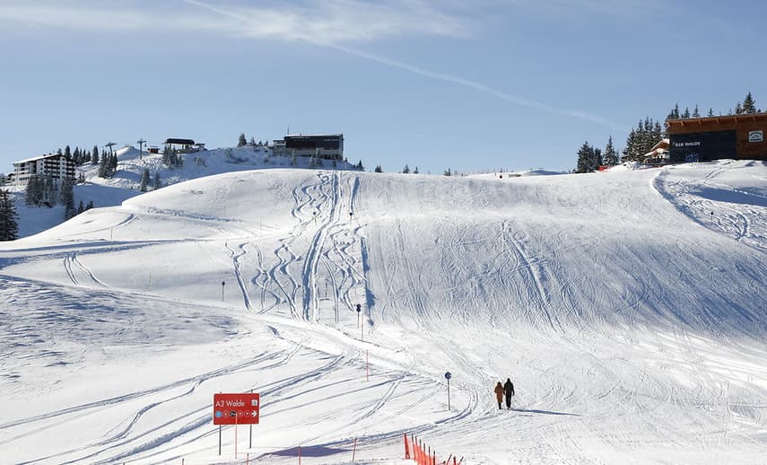 Danish ski tourists travel to locked-down Austria under pretence of work: report