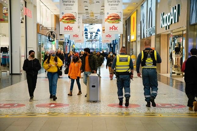 EXPLAINED: What you can be fined for under Sweden's pandemic law