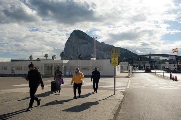 Gibraltar to vaccinate its Spanish cross-border workers