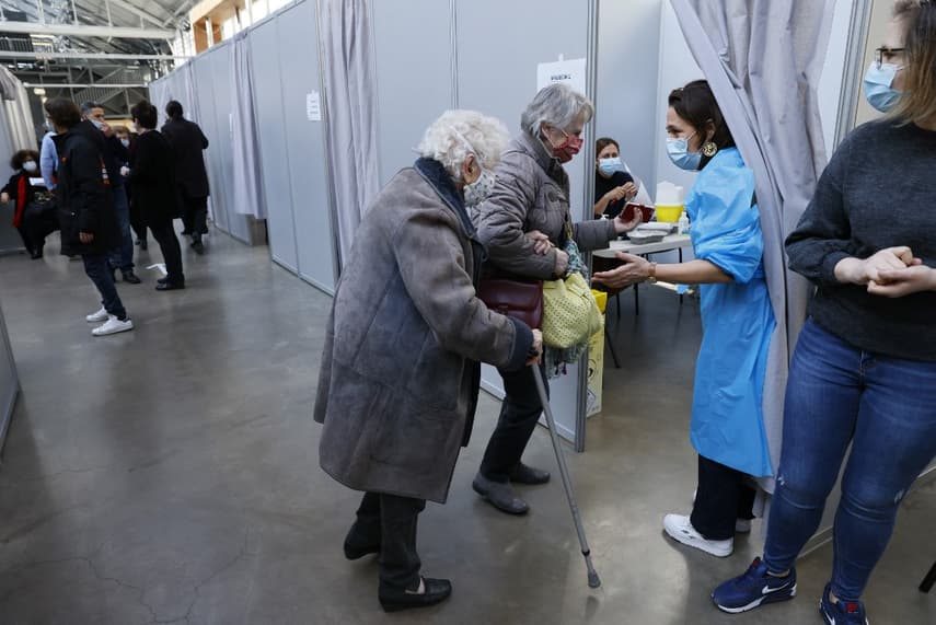 France's first 'weekend mobilisation' sees 585,000 people get Covid vaccine