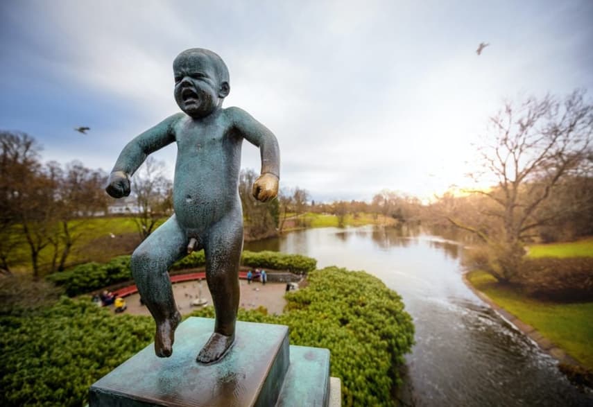 Vandals damage iconic Norwegian sculpture