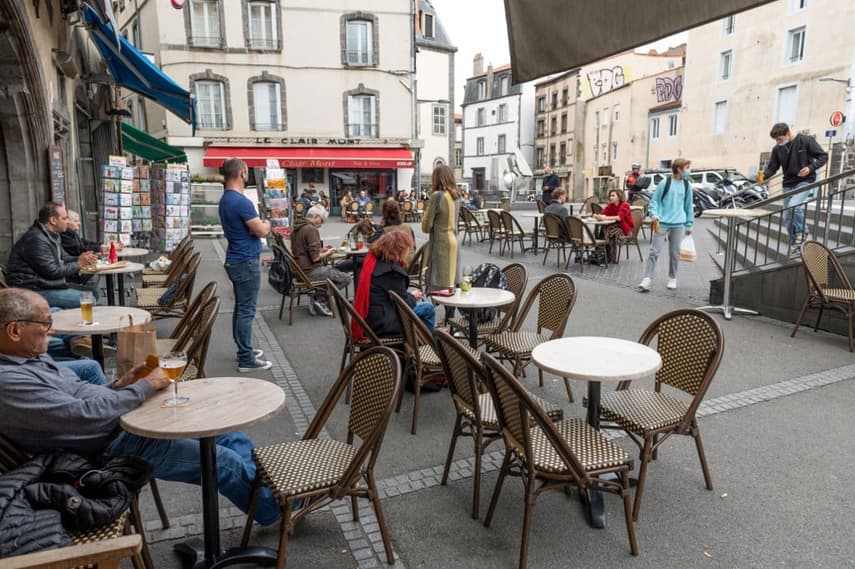 Covid-19: How safe is it to return to France's cafe terraces?