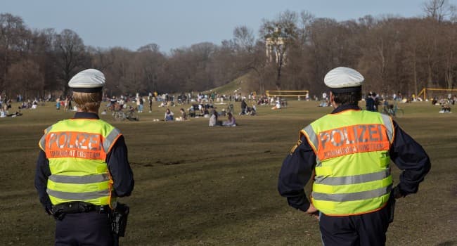 Police move in against parties and crowds as Germans take to parks in sunny weather