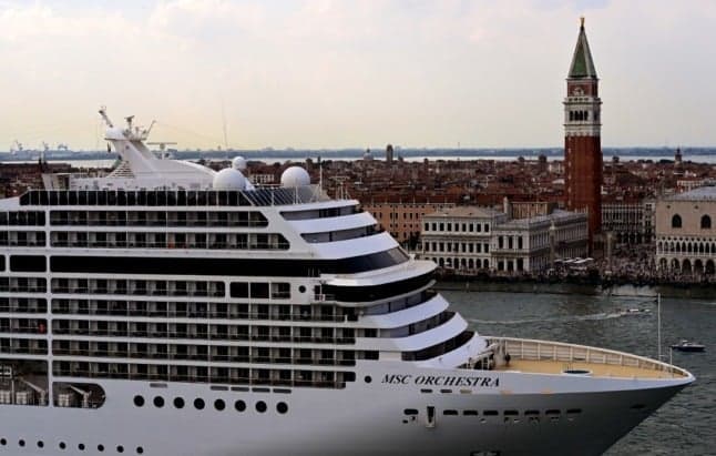 Venice may be put on Unesco endangered list if cruise ships not banned