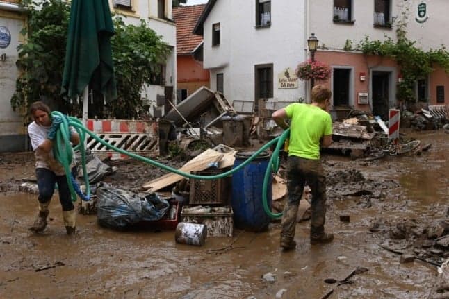 German floods: More than 140 dead as search continues