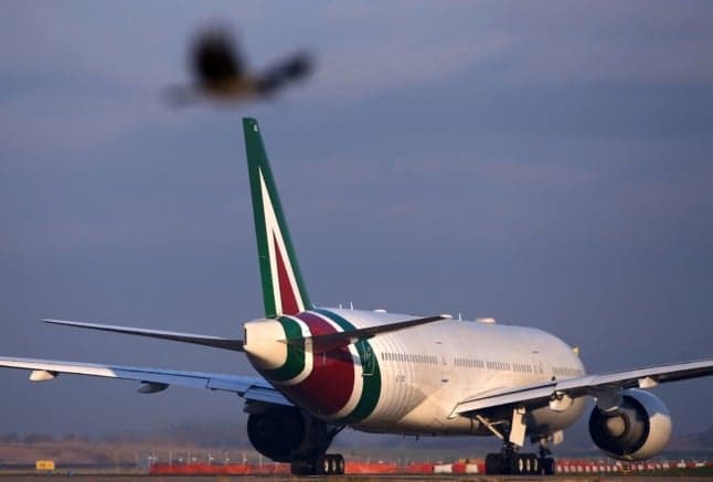 Alitalia prepares to touch down for the last time