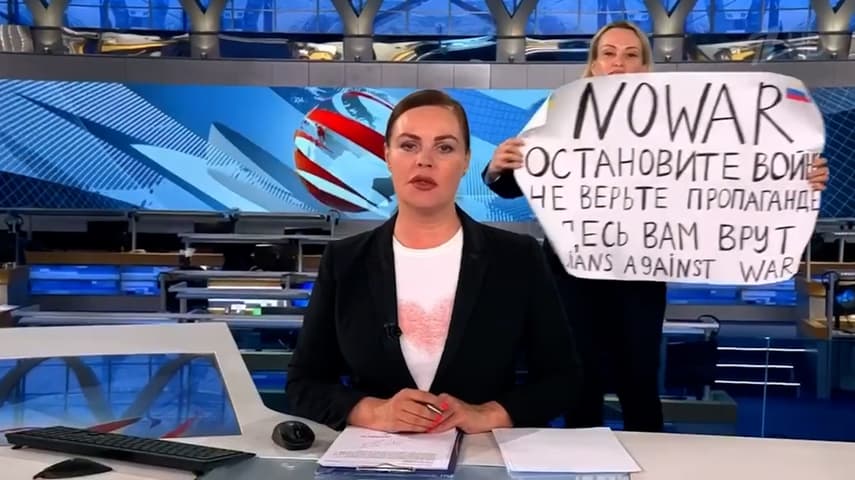 German paper hires Russian journalist after anti-war stunt