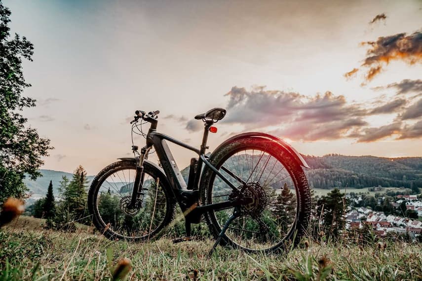Reader question: What are the rules for e-bikes in Switzerland?