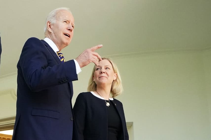 Biden gives 'full, total, complete backing' for Swedish Nato bid