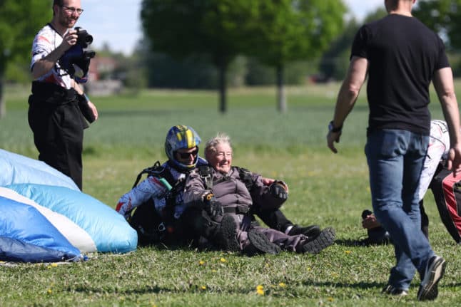 103-year-old Swedish granny breaks world parachuting record