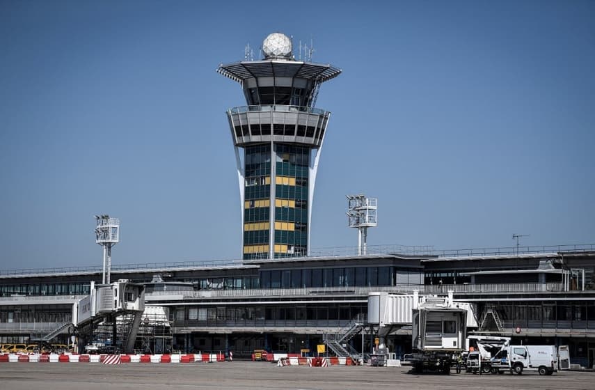 UPDATE: French air traffic controllers announce three more strike days