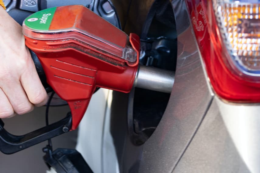 Petrol prices fall in Switzerland — but will they continue to drop?