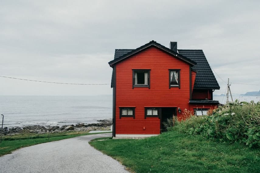 House prices in Norway fall for third consecutive month 
