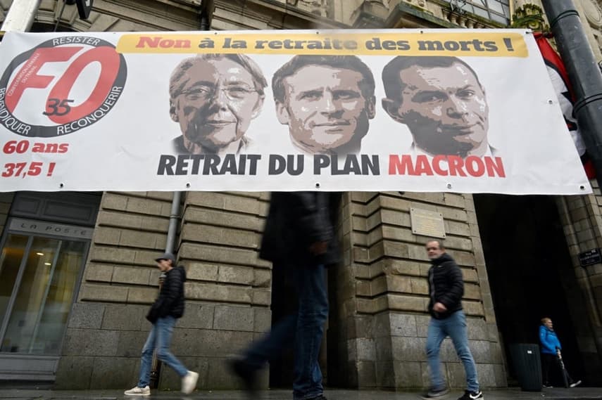 Key points: French government unveils plan to raise retirement age to 64