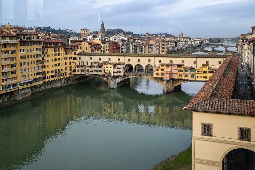 US tourist fined €500 for driving on Florence's Ponte Vecchio bridge