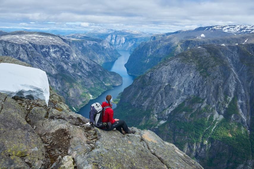 Shoes, sandwiches and small talk: The habits you pick up living in Norway