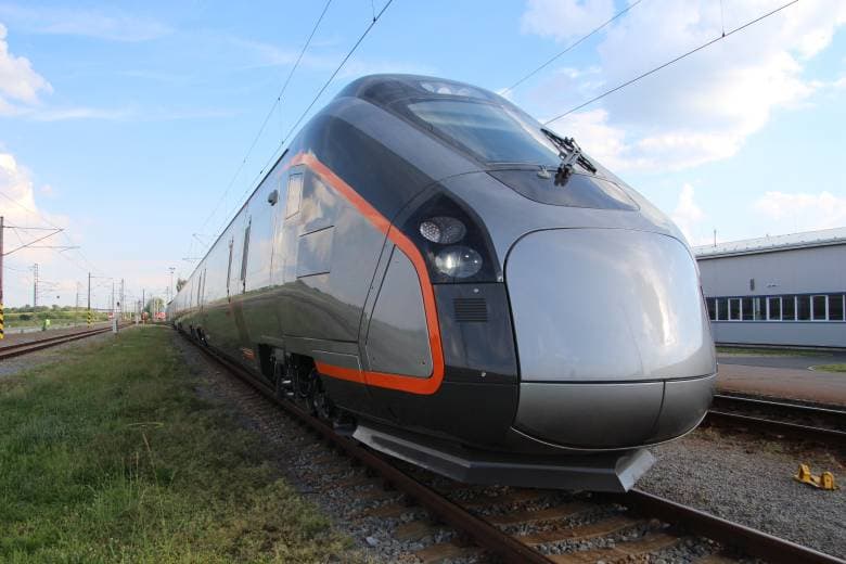 Oslo airport express train firm Flytoget faces uncertain future