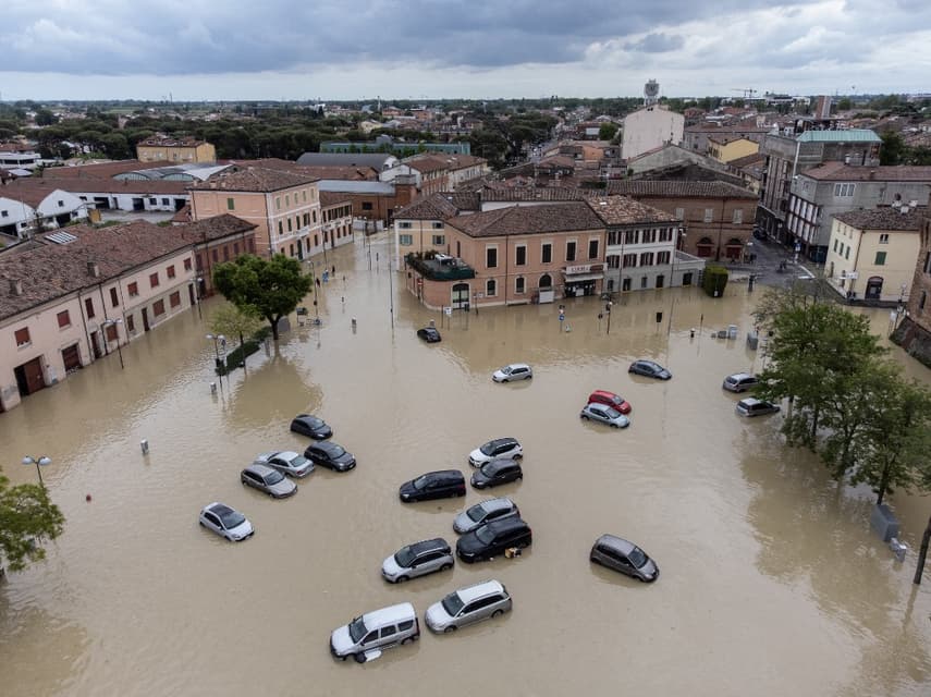 UK issues travel warning as floods and airport strikes hit Italy