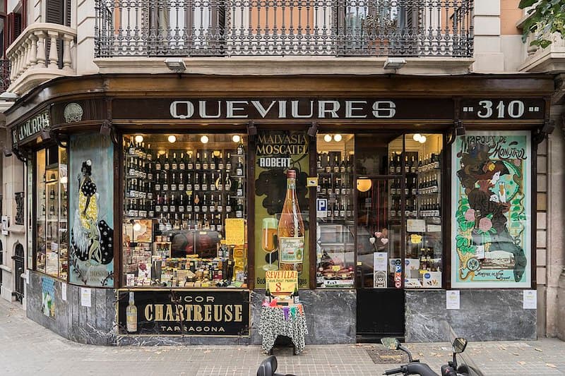Historic Barcelona shop charges tourists who look but don't buy