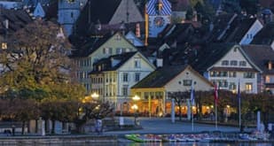 Zug to let residents pay bills using bitcoin