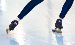 Young girls 'smuggled into Norway as speed skaters'