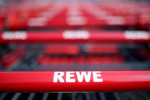 Bavarian woman mysteriously receives €8 billion debt from Rewe in online banking app