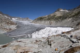 Swiss 'glacier initiative' collects 120,000 signatures