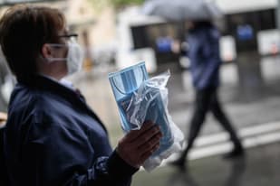 Swiss parliament to debate compulsory mask requirement on Friday