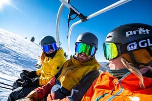 EXPLAINED: Six money-saving tips for skiing in Switzerland