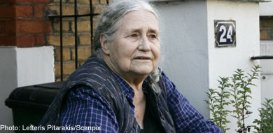 Doris Lessing too ill to attend Nobel Prize ceremony