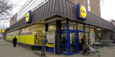 German discount grocery chain spies on employees