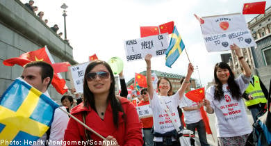 Sino-Swedes demonstrate for Beijing olympics