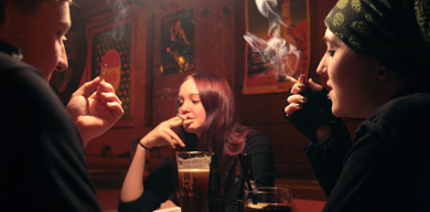Pubs complain German smoking ban hits trade