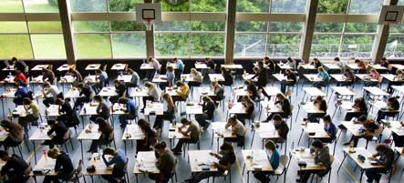 Cheating scandal forces 28,000 Berlin students to retake exam