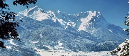 Germany's Zugspitze glacier gets sunshield