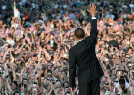 Obama was greeted like a pop star by the very young crowd of supporters.Photo: DPA