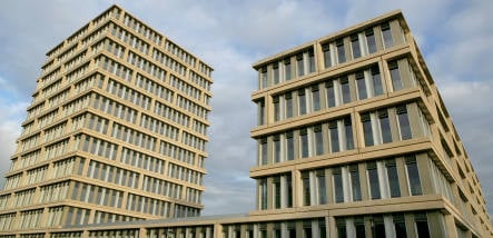 Feds mulling total move from Bonn to Berlin