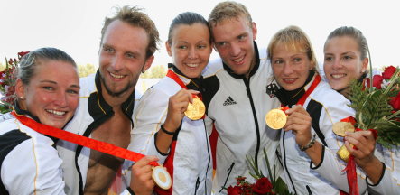 German men’s and women’s kayak teams take gold