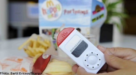 McDonald's withdraws 'deafening' toys