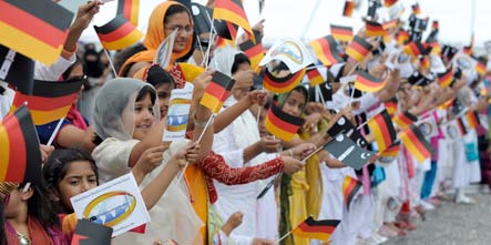 Study shows Muslims in Germany are both religious and tolerant