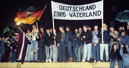 Germans disappointed by reunification